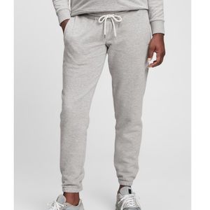 Maternity Fleece Under Belly Joggers Size Small **Brand New with Tags**